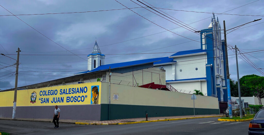 colegio salesiano granada